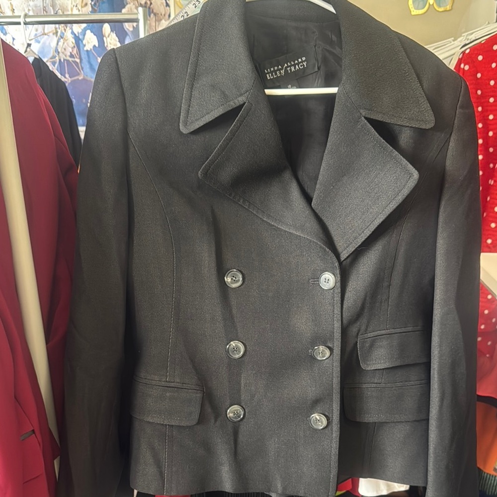 Ellen Tracy Black Blazer with Notched Lapels